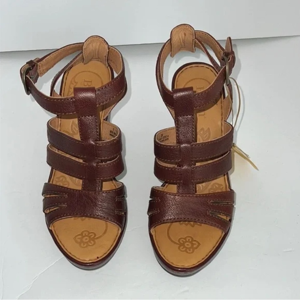 Born Brown Leather Sandals with Elegant Straps